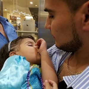 Meet your Posher, Cesar